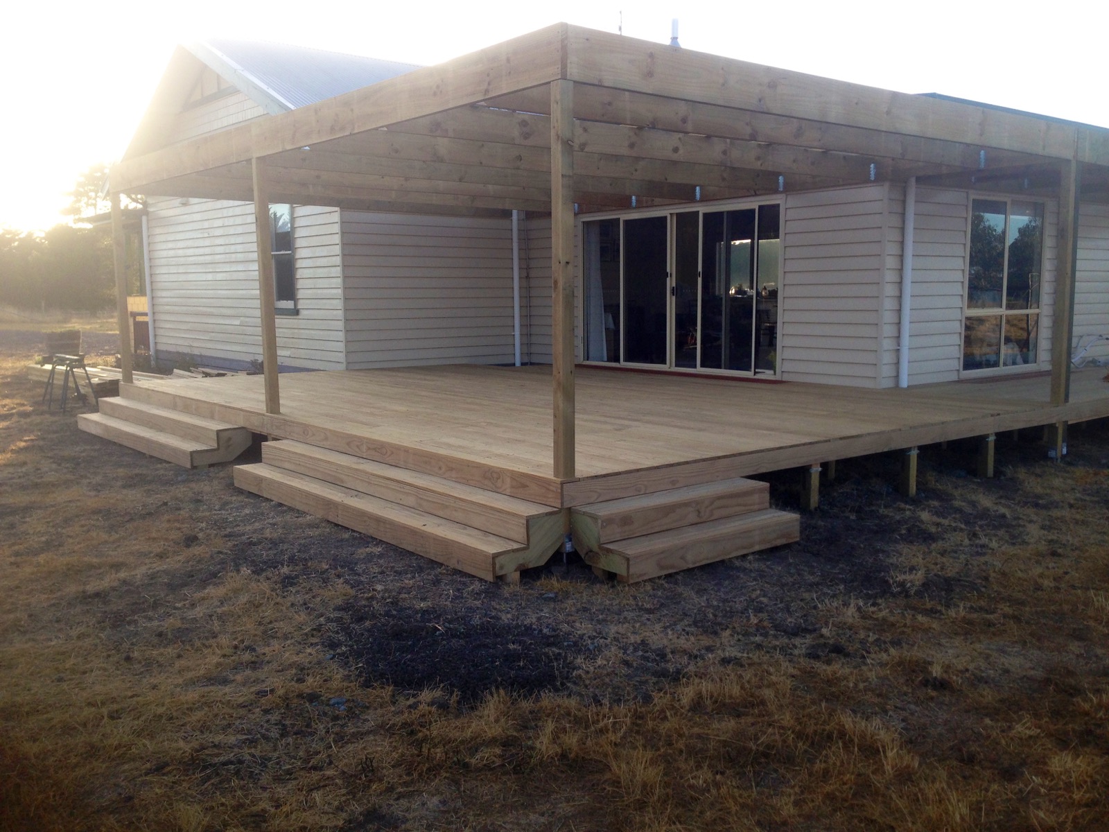 Deck & pergola